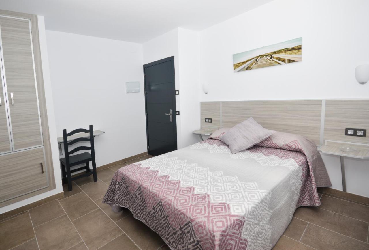 Hostal Maria Jose Conil De La Frontera Eksteriør bilde