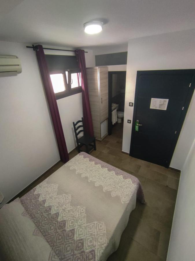 Hostal Maria Jose Conil De La Frontera Eksteriør bilde