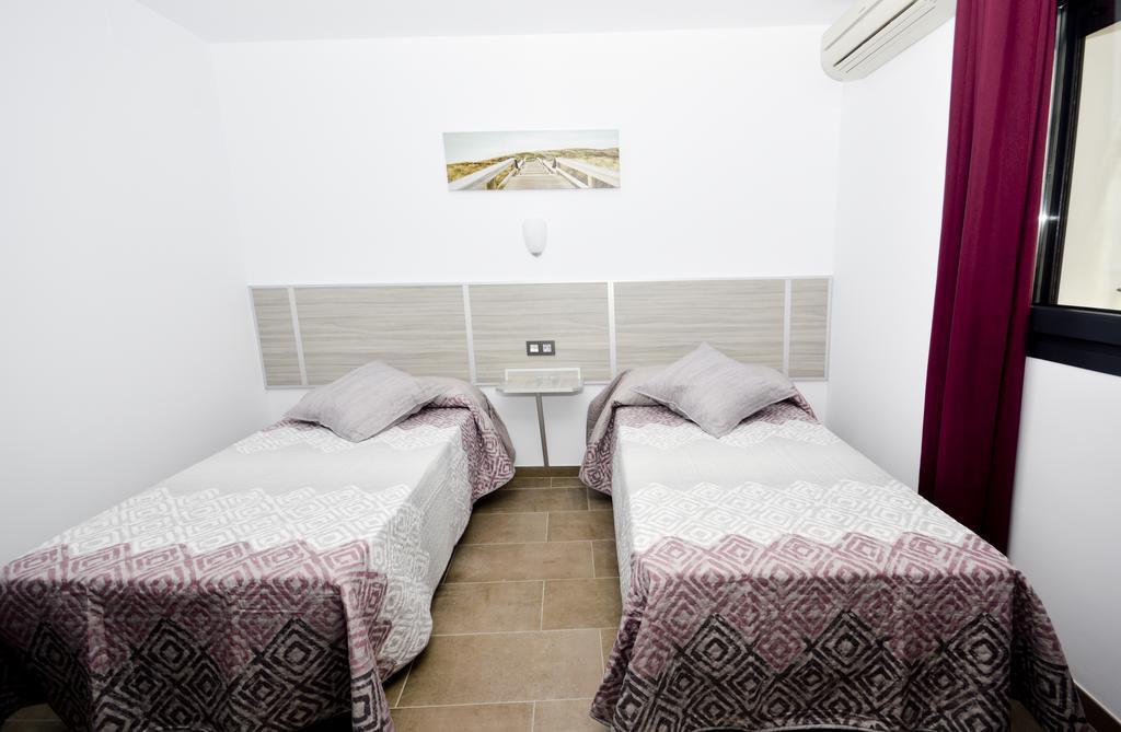 Hostal Maria Jose Conil De La Frontera Eksteriør bilde