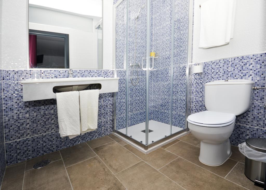 Hostal Maria Jose Conil De La Frontera Eksteriør bilde